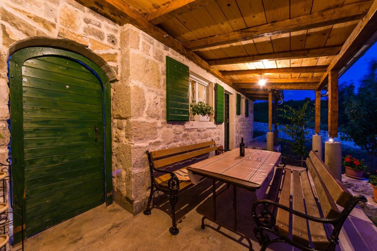 Holiday Home Ante With Beautiful Private Garden Nadin Buitenkant foto
